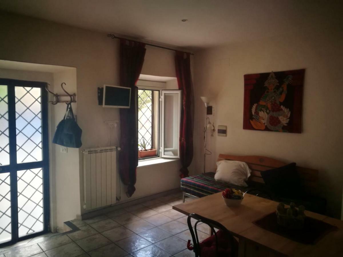 Alessia'S Home Рим Екстериор снимка