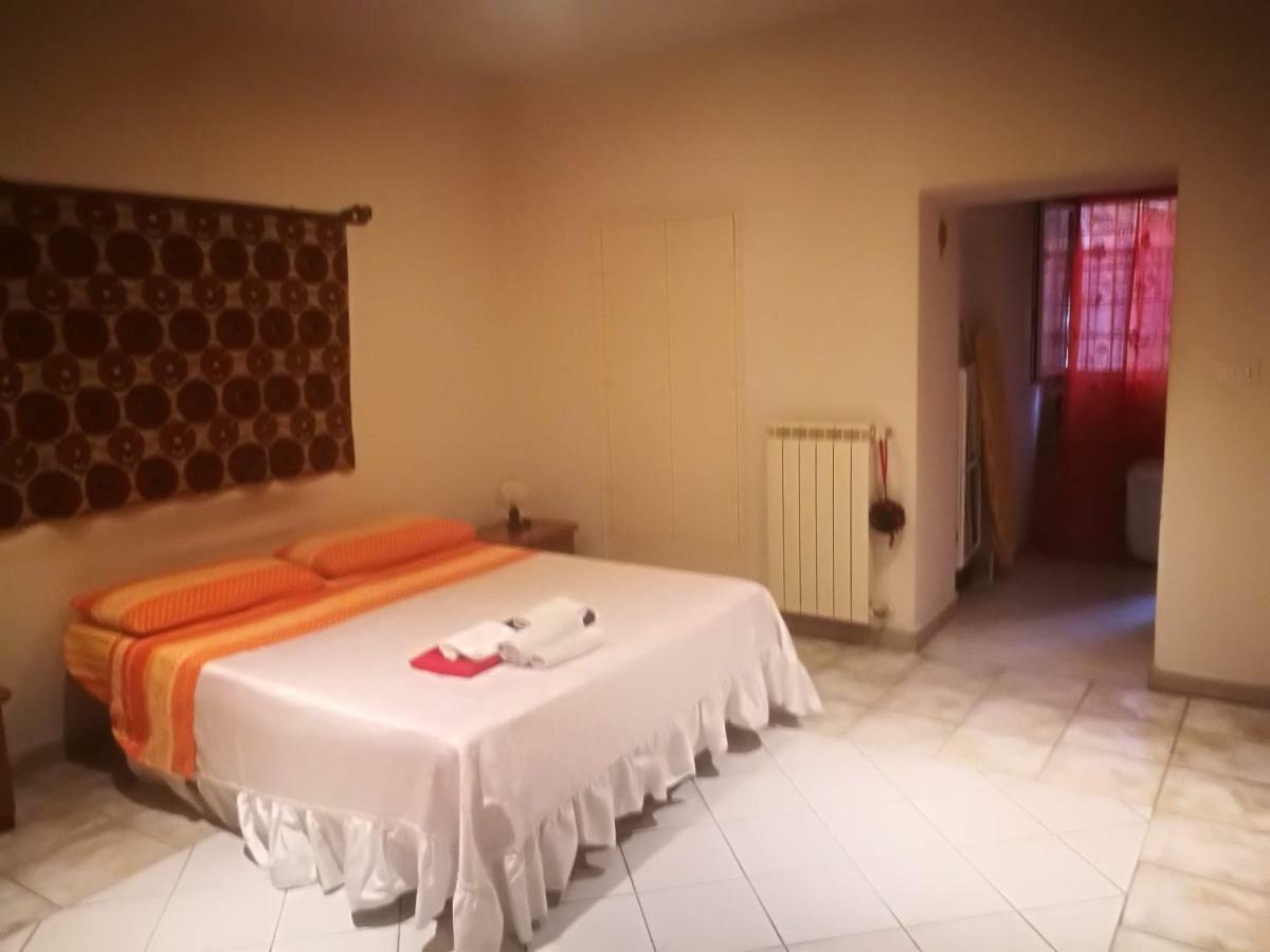 Alessia'S Home Рим Екстериор снимка